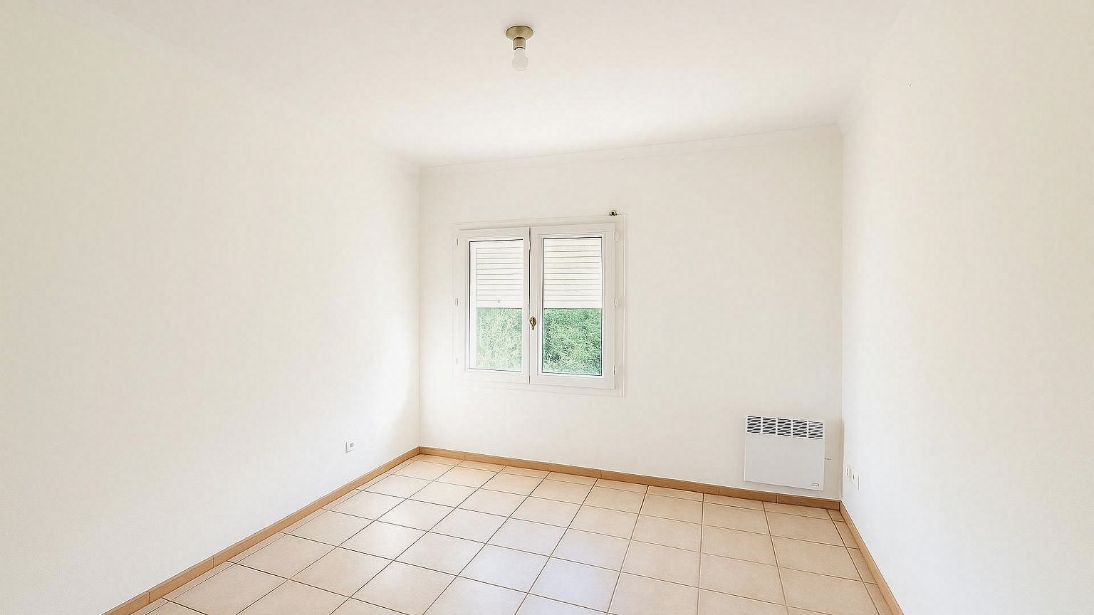À Vendre – Maison Duplex 56 m² à Nîmes – Résidence Sécurisée