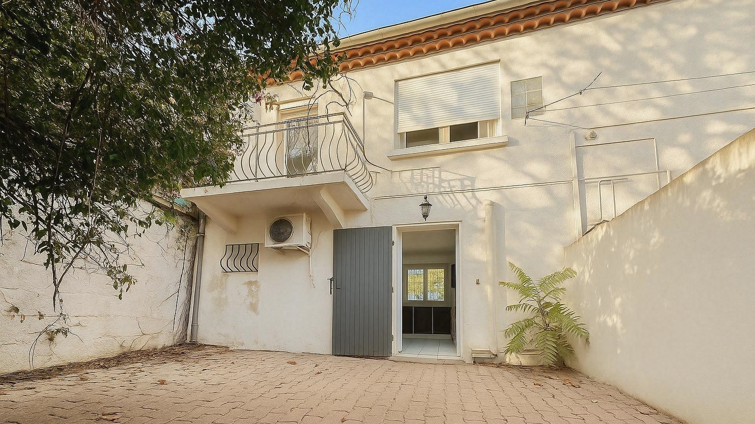 À Vendre – Maison Duplex 56 m² à Nîmes – Résidence Sécurisée
