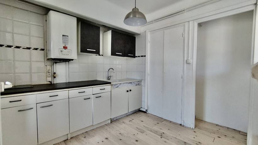 Appartement F3 traversant – Rue de Vérone, Nîmes (30000)