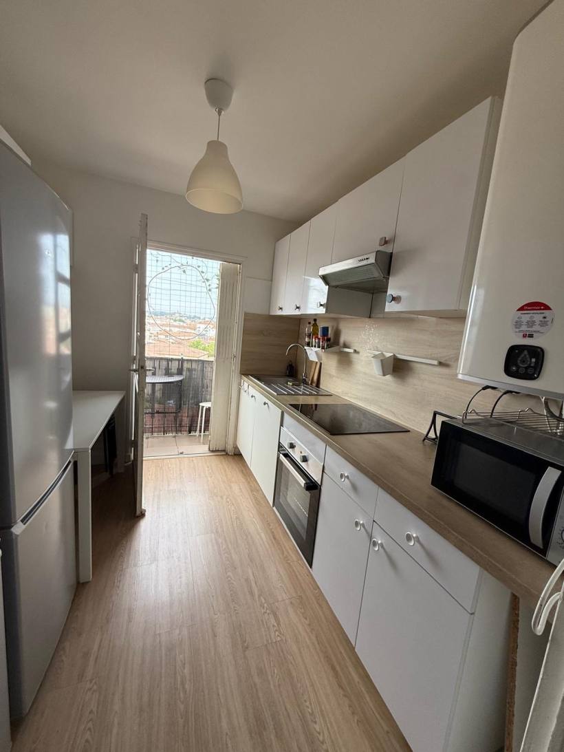Appartement 4 pièces avec vue dégagée – Nîmes Centre