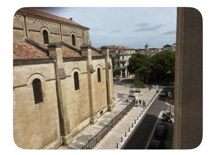 Studio meublé de charme – 27 m² centre Nimes