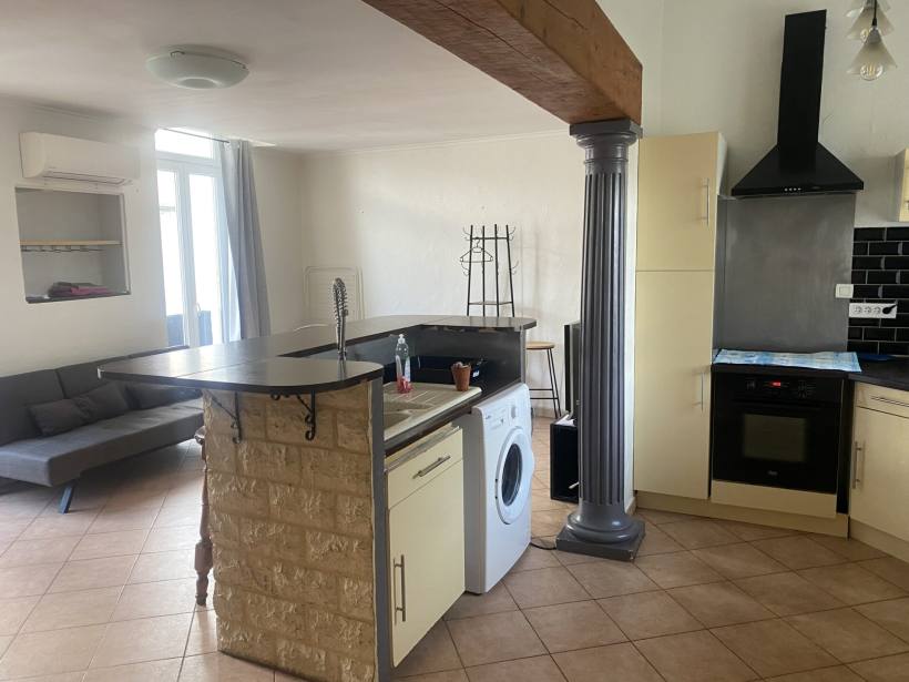 Colocation: chambre centre Nimes