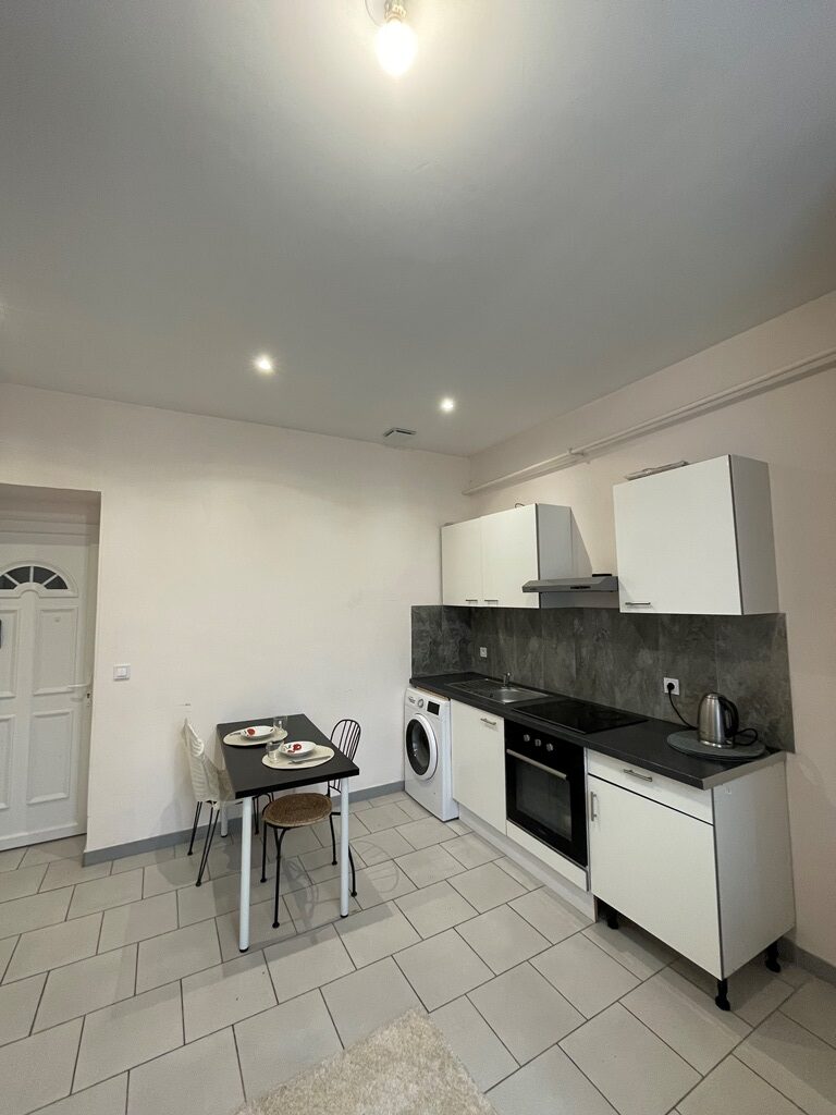 Appartement P2 cente Nimes