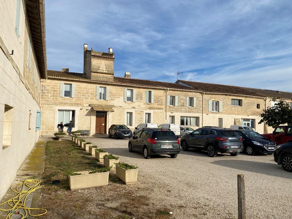 VENTE Immeuble plein propriété Ecusson