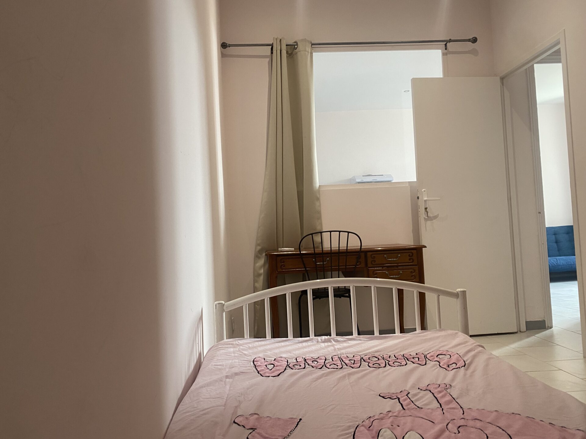 Location Chambre 10m² centre Nimes