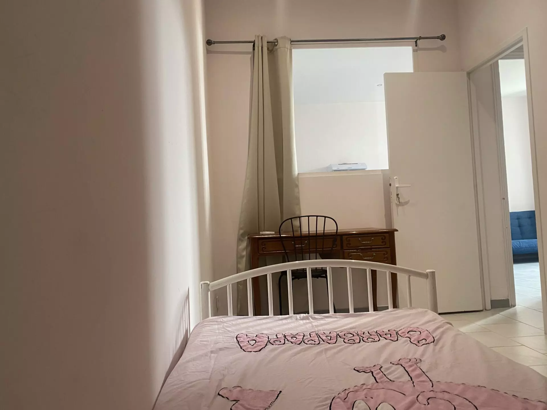 Location Chambre 10m² centre Nimes