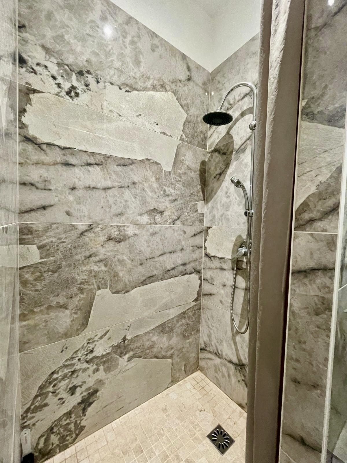 Exclusivité Vente lot de 2 appartements rénovés à Nîmes